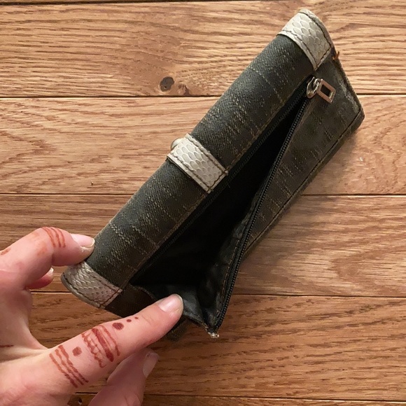 G by Guess silver denim leather wallet - Picture 8 of 16